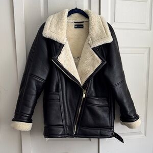 Oversized Zara Black and Cream Leather Shearling Aviation Jacket